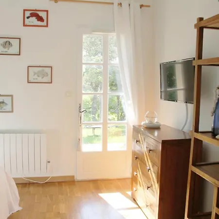 Au Petit Bernerot - Les De L'arbre Voyageur * Eauze