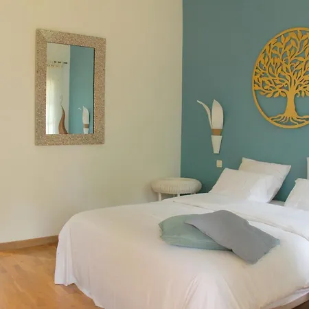 Au Petit Bernerot - Les De L'arbre Voyageur Eauze