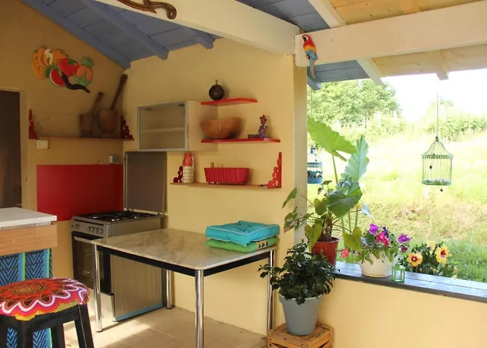 Ferienpark Au Petit Bernerot - Les De L'arbre Voyageur