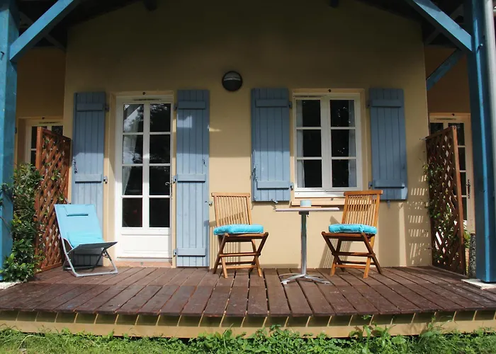 Au Petit Bernerot - Les De L'arbre Voyageur Ferienpark