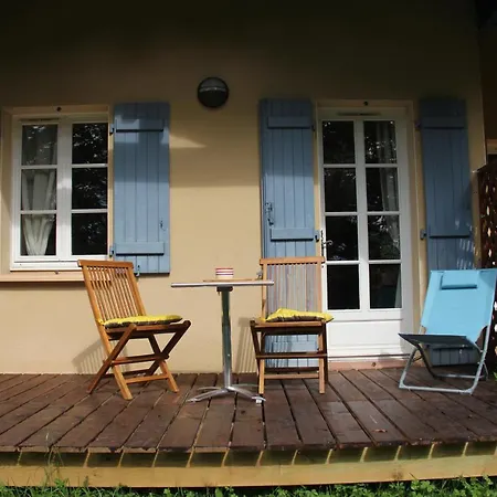 Au Petit Bernerot - Les De L'arbre Voyageur *