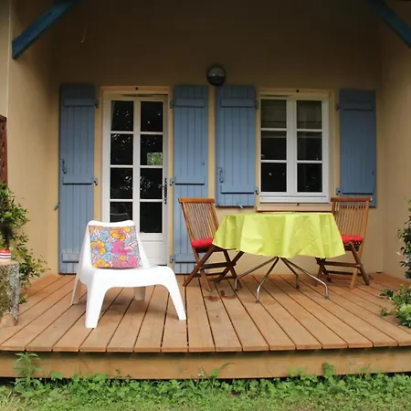Au Petit Bernerot - Les De L'arbre Voyageur Holiday park