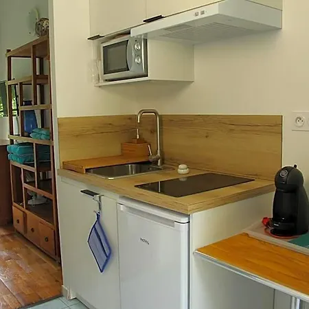 منتزه العطل Au Petit Bernerot - Les De L'arbre Voyageur *