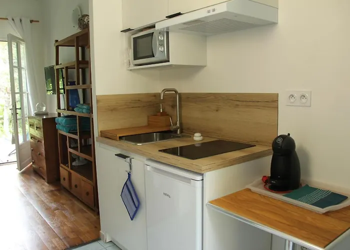 Feriepark Au Petit Bernerot - Les De L'arbre Voyageur *